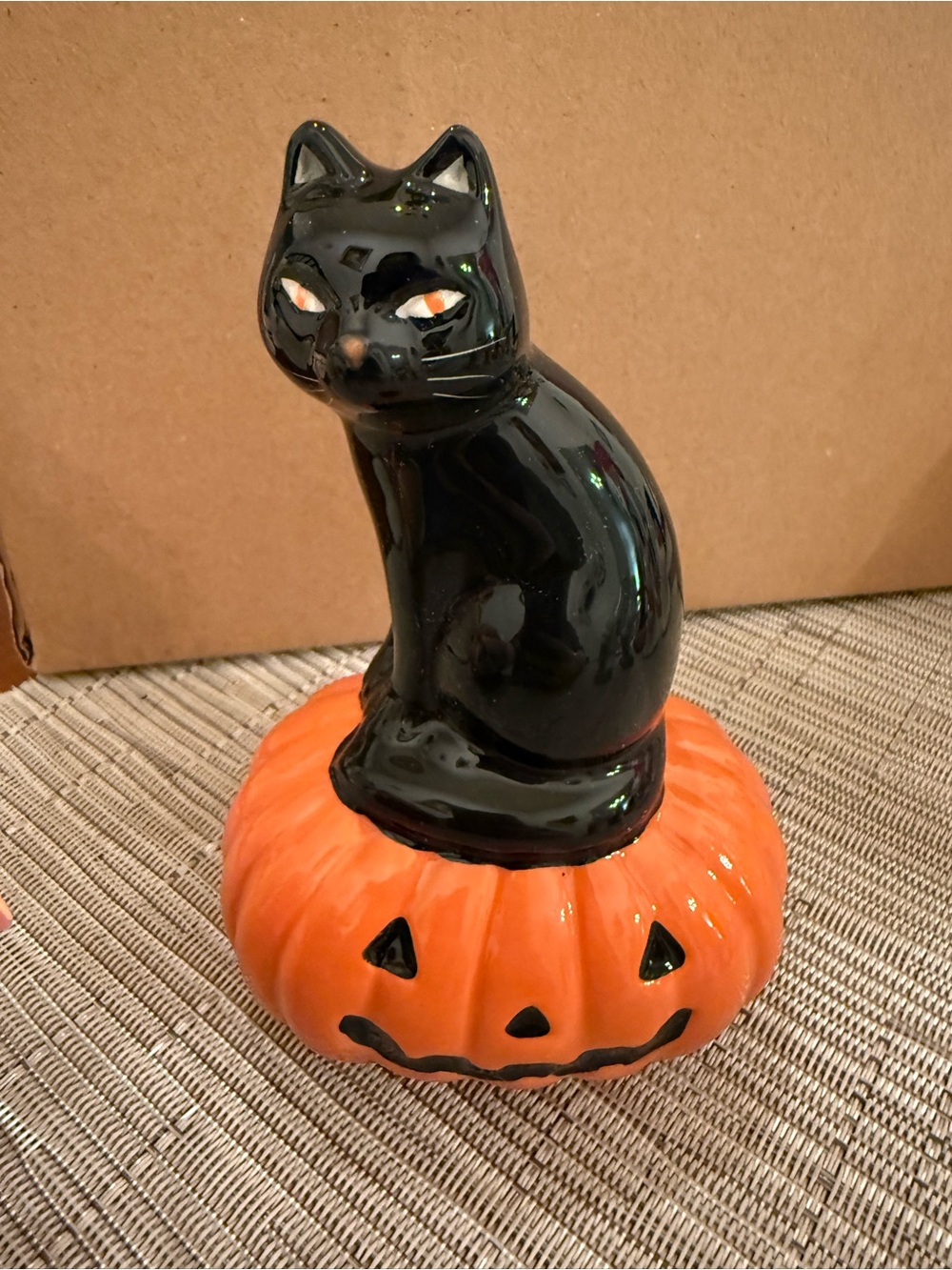 Halloween Ceramic Cat on Pumpkin Décor - Black & Orange